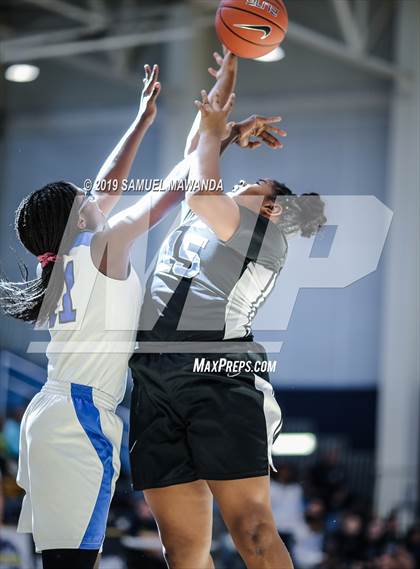 Thumbnail 3 in Palisades vs Carson (CIF LACS D1 Finals) photogallery.