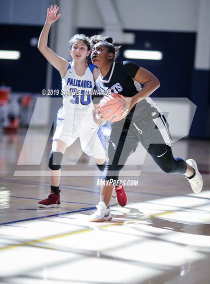 Thumbnail 3 in Palisades vs Carson (CIF LACS D1 Finals) photogallery.