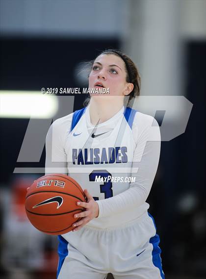 Thumbnail 2 in Palisades vs Carson (CIF LACS D1 Finals) photogallery.
