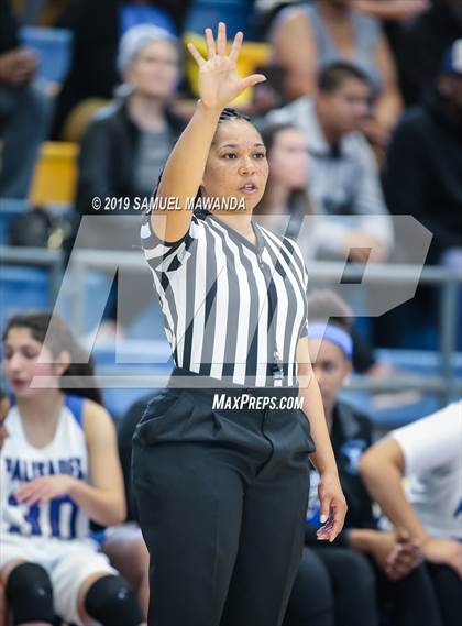 Thumbnail 3 in Palisades vs Carson (CIF LACS D1 Finals) photogallery.