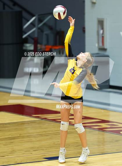 Thumbnail 2 in JV: Campbellsville @ Marion County photogallery.