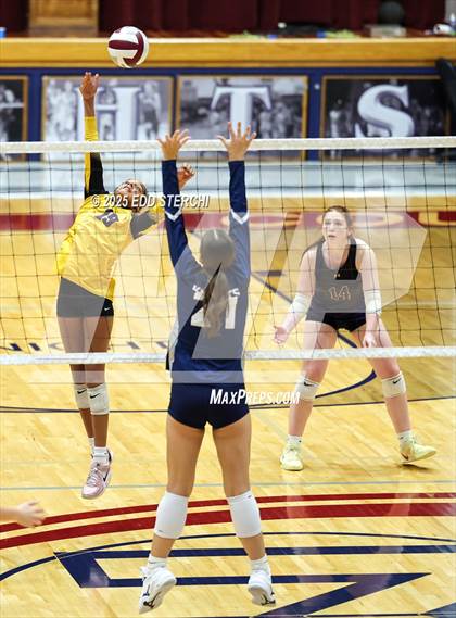 Thumbnail 1 in JV: Campbellsville @ Marion County photogallery.