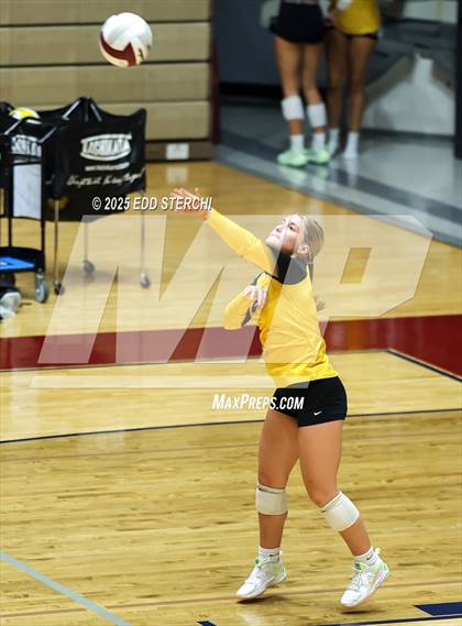 Thumbnail 2 in JV: Campbellsville @ Marion County photogallery.