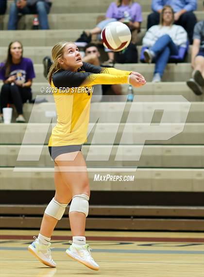 Thumbnail 3 in JV: Campbellsville @ Marion County photogallery.