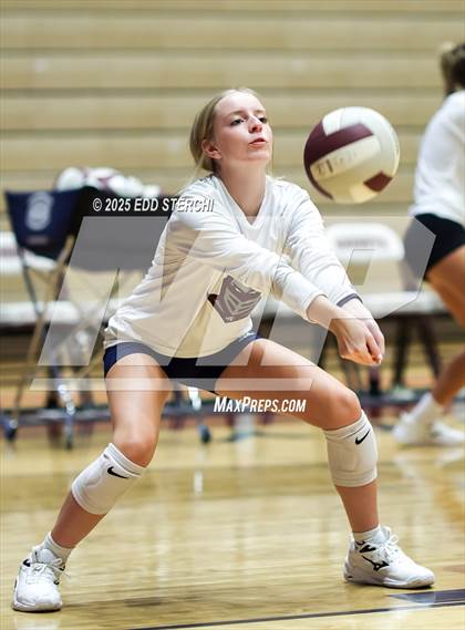 Thumbnail 3 in JV: Campbellsville @ Marion County photogallery.