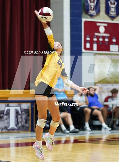 Thumbnail 1 in JV: Campbellsville @ Marion County photogallery.