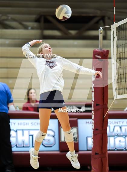 Thumbnail 1 in JV: Campbellsville @ Marion County photogallery.