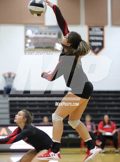 Thumbnail 2 in Logan Elm @ Amanda-Clearcreek photogallery.