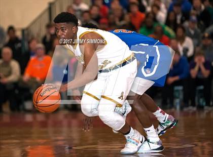 Thumbnail 2 in Althoff Catholic vs. East St. Louis photogallery.