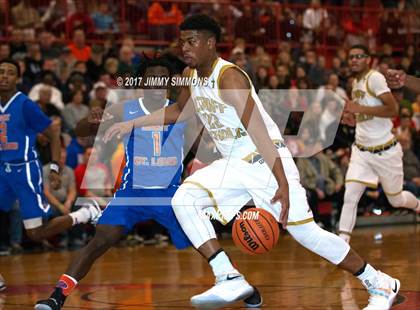 Thumbnail 3 in Althoff Catholic vs. East St. Louis photogallery.