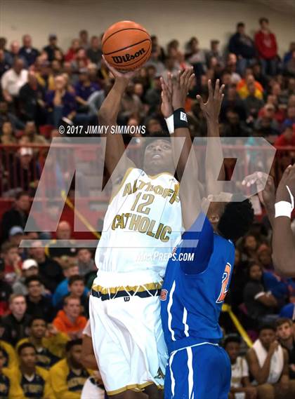 Thumbnail 2 in Althoff Catholic vs. East St. Louis photogallery.
