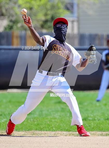Thumbnail 1 in Sand Creek @ Sierra photogallery.