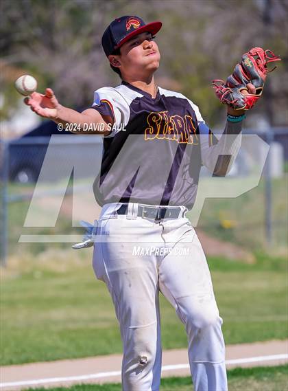 Thumbnail 2 in Sand Creek @ Sierra photogallery.