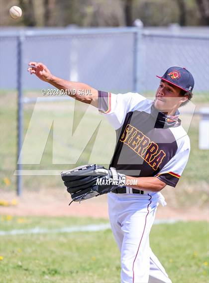 Thumbnail 2 in Sand Creek @ Sierra photogallery.