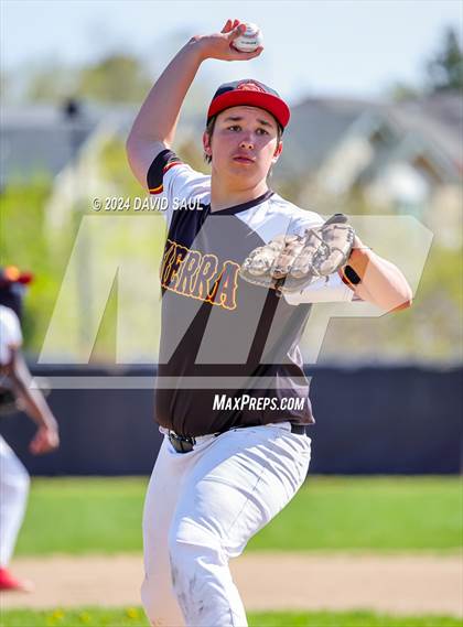 Thumbnail 1 in Sand Creek @ Sierra photogallery.