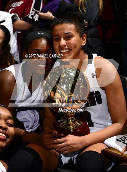 Thumbnail 3 in Ossining vs. Albertus Magnus (Section 1 Class AA Final) photogallery.