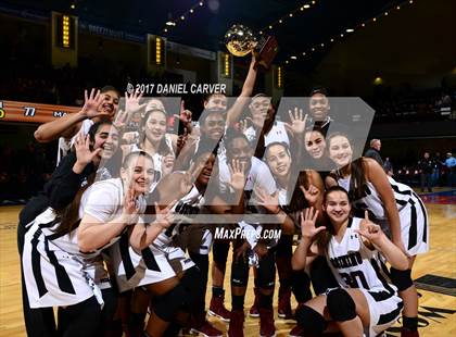 Thumbnail 3 in Ossining vs. Albertus Magnus (Section 1 Class AA Final) photogallery.