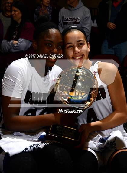 Thumbnail 1 in Ossining vs. Albertus Magnus (Section 1 Class AA Final) photogallery.