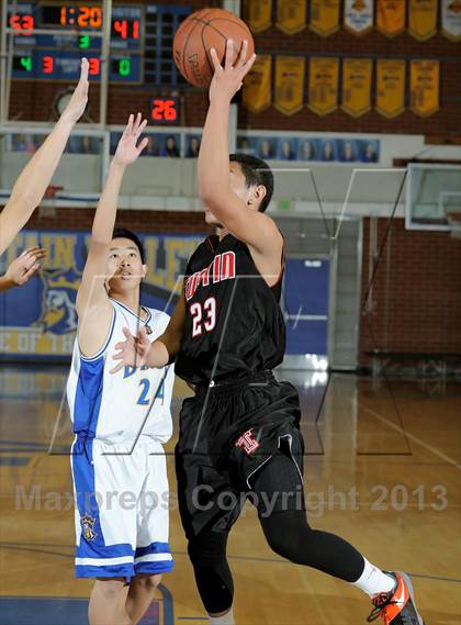 Thumbnail 2 in Tustin @ Fountain Valley photogallery.