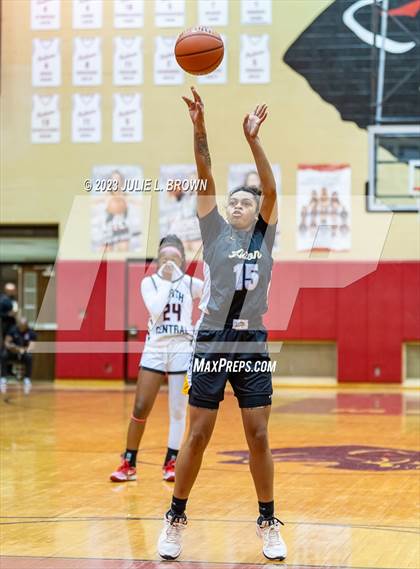 Thumbnail 1 in North Central vs Avon (Paul Loggan Memorial Invitational) photogallery.
