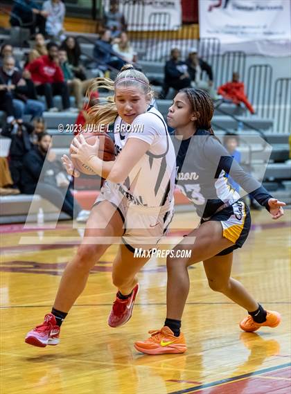 Thumbnail 1 in North Central vs Avon (Paul Loggan Memorial Invitational) photogallery.