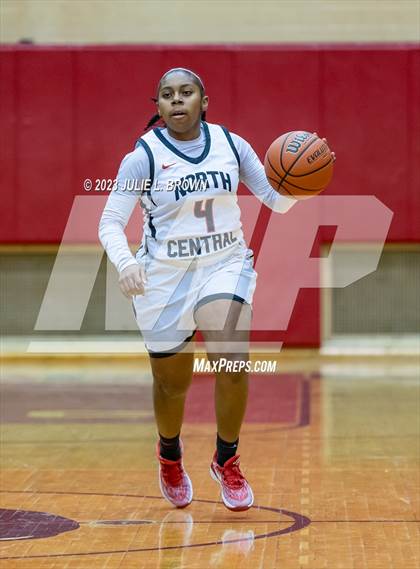 Thumbnail 1 in North Central vs Avon (Paul Loggan Memorial Invitational) photogallery.