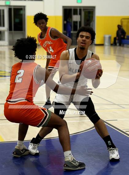 Thumbnail 3 in Salesian College Preparatory vs. Central (CIF D2 NorCal First Round) photogallery.