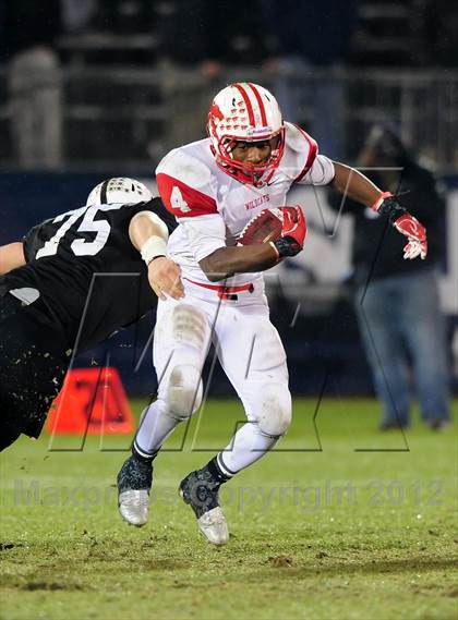 Thumbnail 3 in Norwich Free Academy vs. Xavier (CIAC Class LL Final) photogallery.