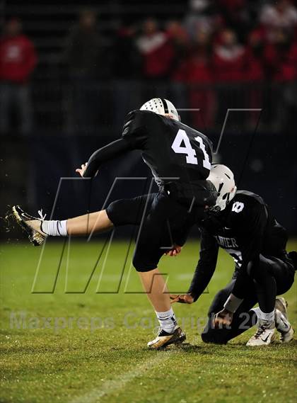 Thumbnail 1 in Norwich Free Academy vs. Xavier (CIAC Class LL Final) photogallery.