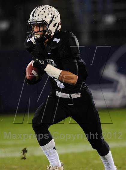 Thumbnail 3 in Norwich Free Academy vs. Xavier (CIAC Class LL Final) photogallery.