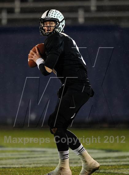 Thumbnail 3 in Norwich Free Academy vs. Xavier (CIAC Class LL Final) photogallery.