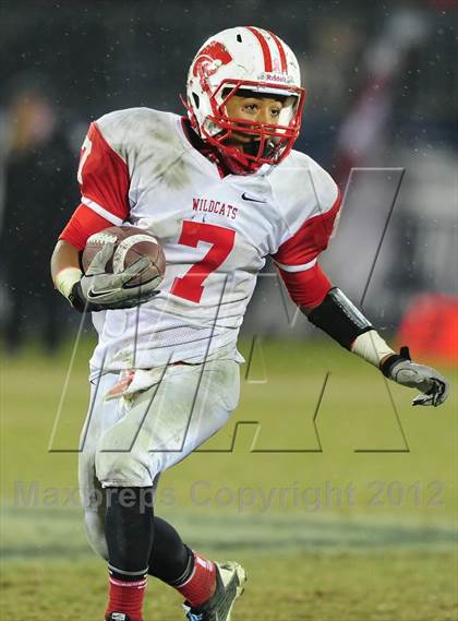 Thumbnail 2 in Norwich Free Academy vs. Xavier (CIAC Class LL Final) photogallery.