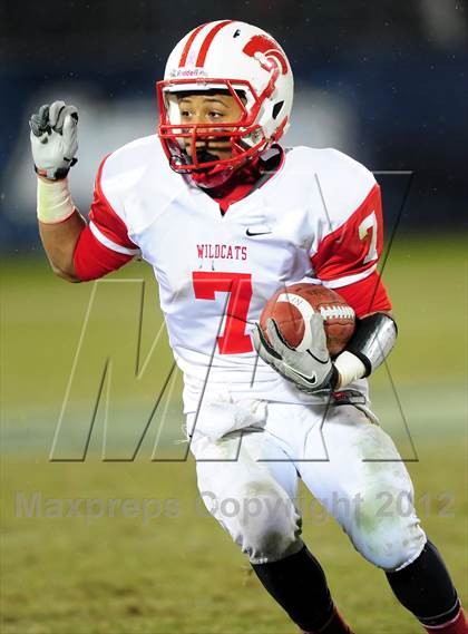 Thumbnail 2 in Norwich Free Academy vs. Xavier (CIAC Class LL Final) photogallery.