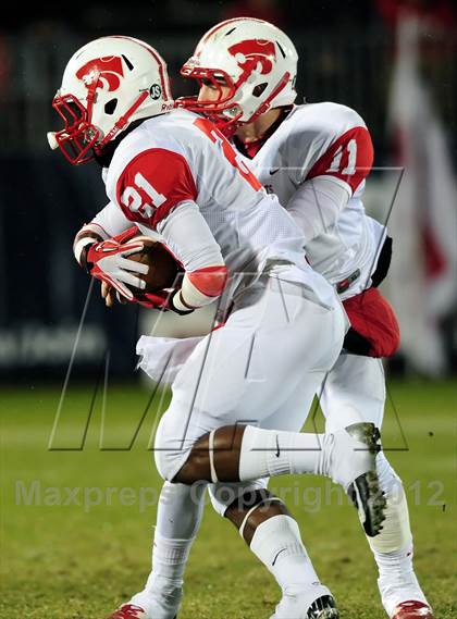 Thumbnail 3 in Norwich Free Academy vs. Xavier (CIAC Class LL Final) photogallery.