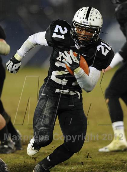 Thumbnail 2 in Norwich Free Academy vs. Xavier (CIAC Class LL Final) photogallery.