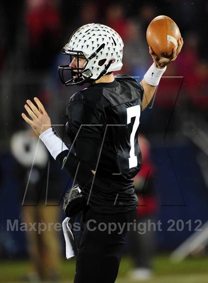 Thumbnail 1 in Norwich Free Academy vs. Xavier (CIAC Class LL Final) photogallery.