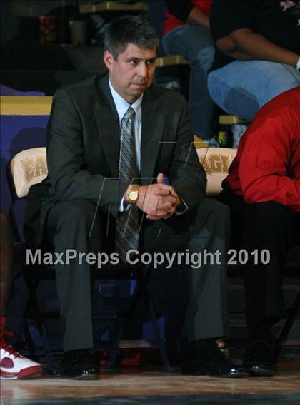 Thumbnail 2 in Meridian vs. Sesser-Valier (IHSA Class 1A Sectional Championship) photogallery.