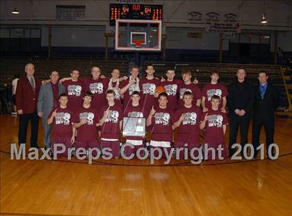 Thumbnail 3 in Meridian vs. Sesser-Valier (IHSA Class 1A Sectional Championship) photogallery.