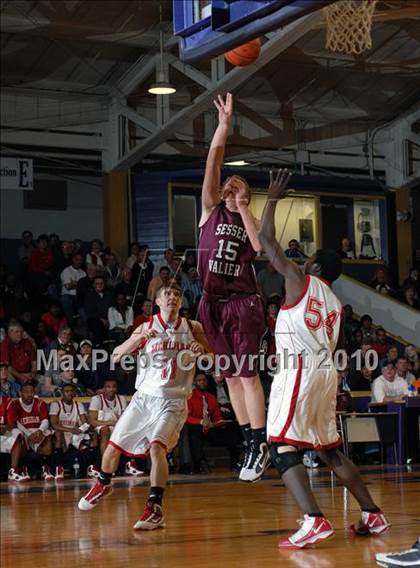 Thumbnail 3 in Meridian vs. Sesser-Valier (IHSA Class 1A Sectional Championship) photogallery.
