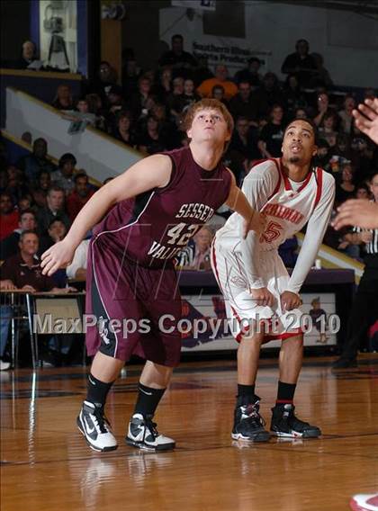 Thumbnail 2 in Meridian vs. Sesser-Valier (IHSA Class 1A Sectional Championship) photogallery.