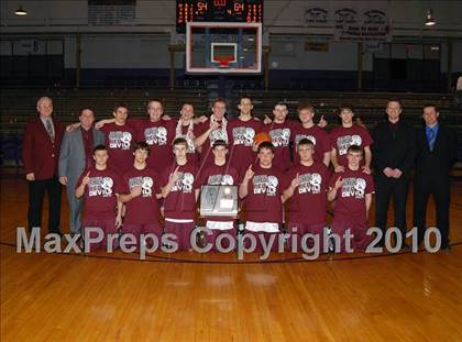 Thumbnail 2 in Meridian vs. Sesser-Valier (IHSA Class 1A Sectional Championship) photogallery.