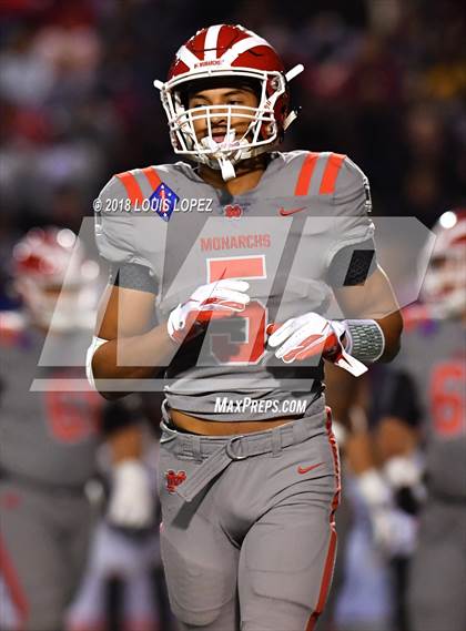 Thumbnail 3 in St. John Bosco vs. Mater Dei (CIF SS DIV 1 Final) photogallery.