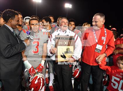 Thumbnail 1 in St. John Bosco vs. Mater Dei (CIF SS DIV 1 Final) photogallery.