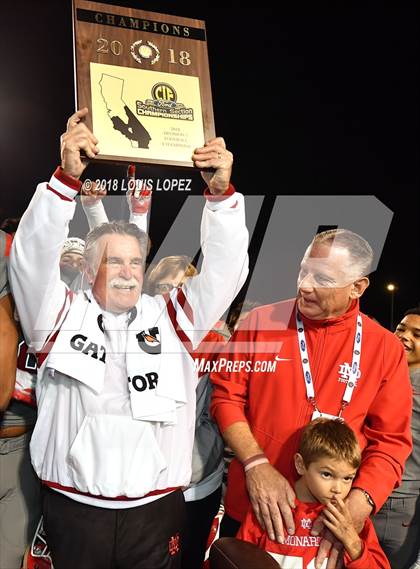 Thumbnail 1 in St. John Bosco vs. Mater Dei (CIF SS DIV 1 Final) photogallery.