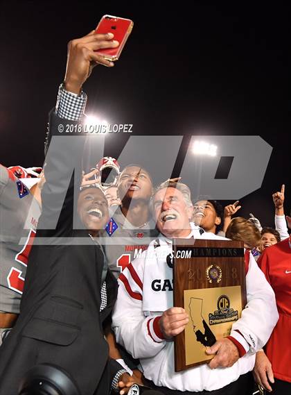 Thumbnail 2 in St. John Bosco vs. Mater Dei (CIF SS DIV 1 Final) photogallery.
