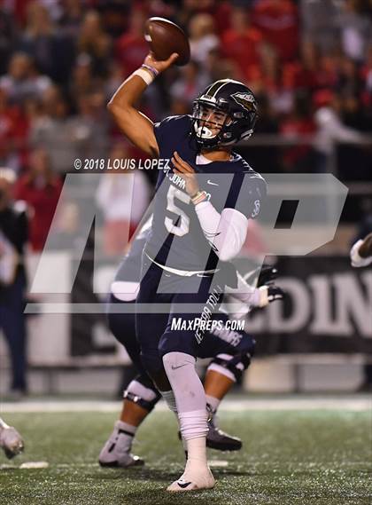 Thumbnail 2 in St. John Bosco vs. Mater Dei (CIF SS DIV 1 Final) photogallery.
