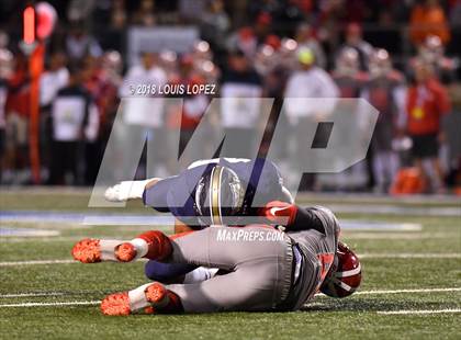 Thumbnail 3 in St. John Bosco vs. Mater Dei (CIF SS DIV 1 Final) photogallery.