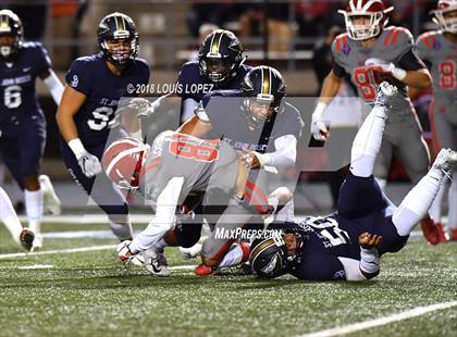 Thumbnail 3 in St. John Bosco vs. Mater Dei (CIF SS DIV 1 Final) photogallery.