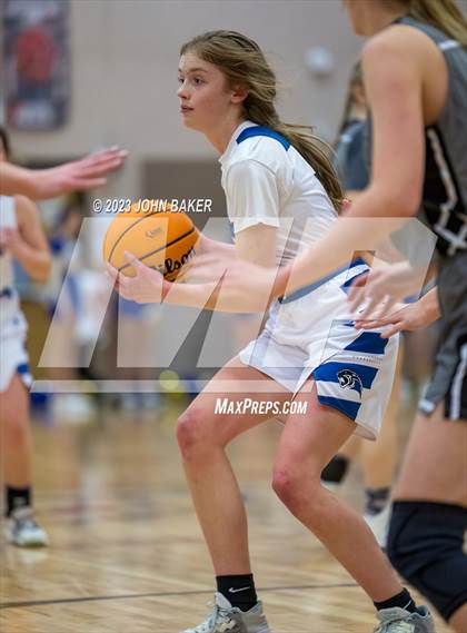 Thumbnail 1 in Round Mountain vs. Pahranagat Valley (NIAA 1A Central League Finals) photogallery.