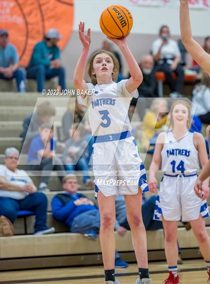 Thumbnail 3 in Round Mountain vs. Pahranagat Valley (NIAA 1A Central League Finals) photogallery.